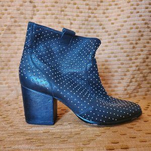 Rebecca Minkoff Black Silver Studded Booties 7M